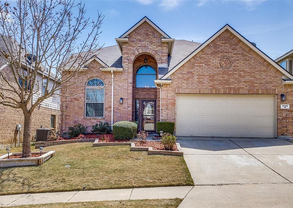 1st image of 600 Cypress Hill Dr