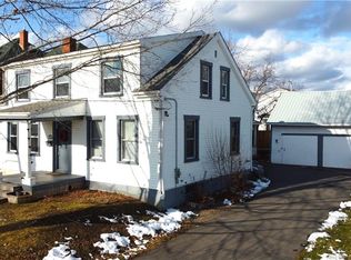 7 Saint Croix St, Saint Stephen, NB E3L 2A2