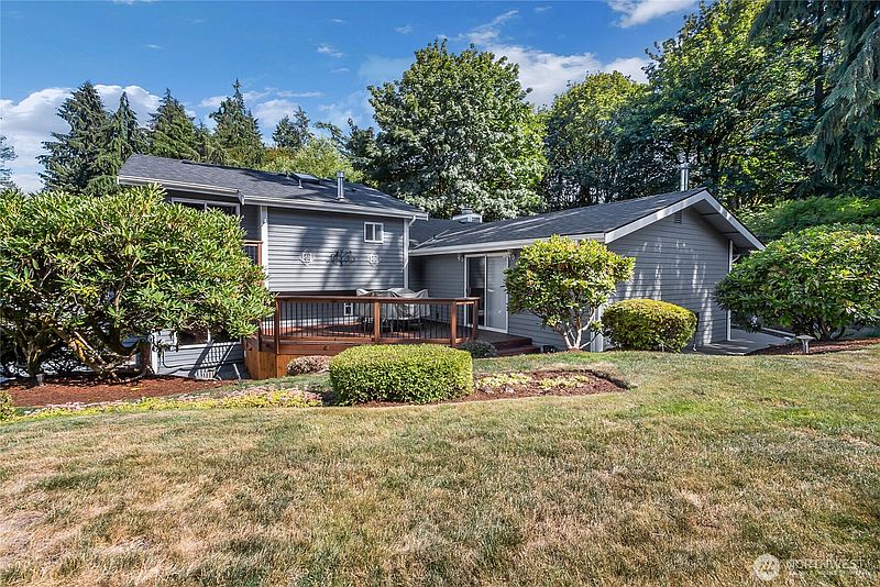 3rd image of 30925 22nd Avenue SW