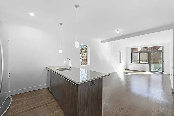 Rented by Mammon Realty Inc | media 10