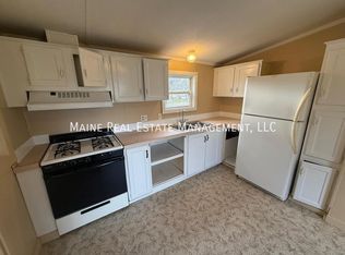325 Corinth Rd, Hudson, ME 04449