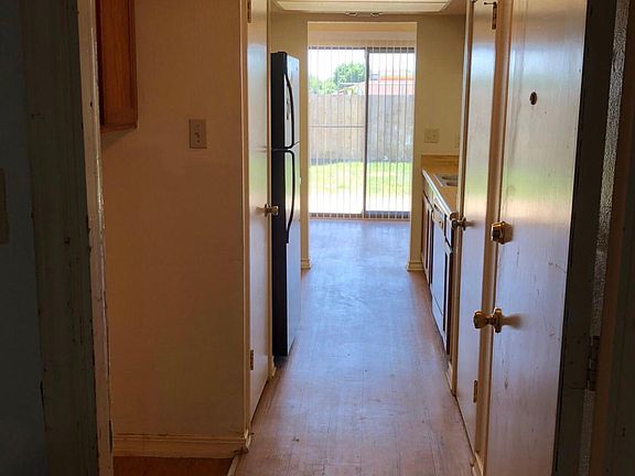 3rd image of 9948 Ardash Ln