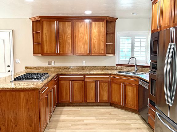 4th image of 1261 San Fernando Dr