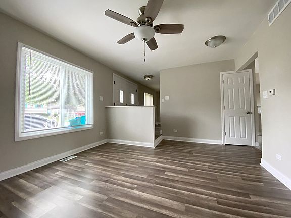 5th image of 16724 Meadowdale Dr