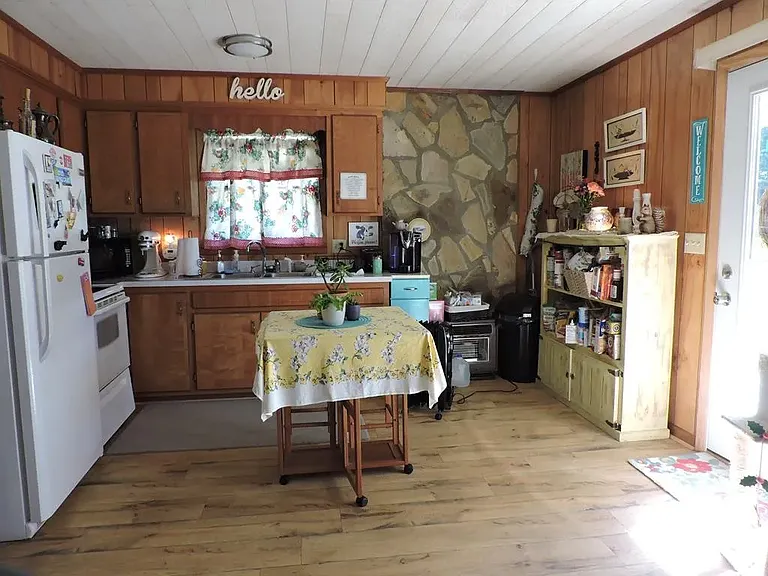 185 Baldridge Dr #2 — Photo 13