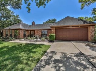 13415 Nantucket Dr, Sugar Land, TX 77478