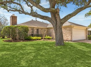 2906 S Peach Hollow Cir, Pearland, TX 77584