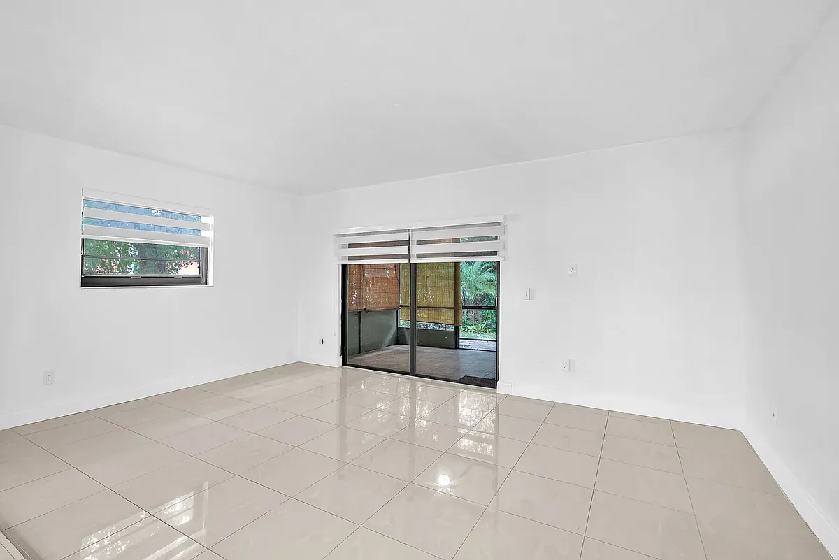 Building Photo - 2199 N 14th Ave #2199