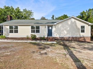 757 Silver Lake Rd, Wilmington, NC 28412