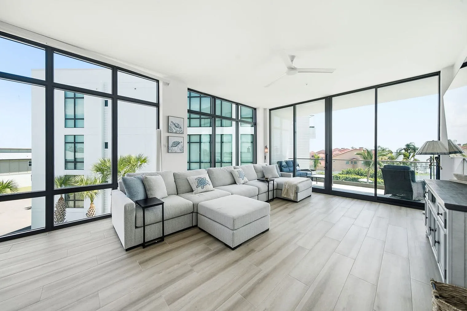 3 bed, 3.0 bath, 2045 sqft, $6,217 — Photo 1