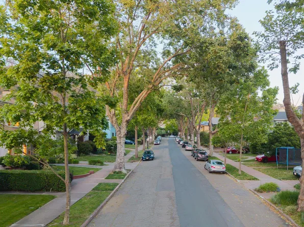 2909 Forest Ave, Berkeley, CA 94705