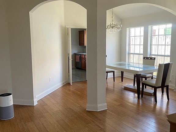 4th image of 605 Calli Ct