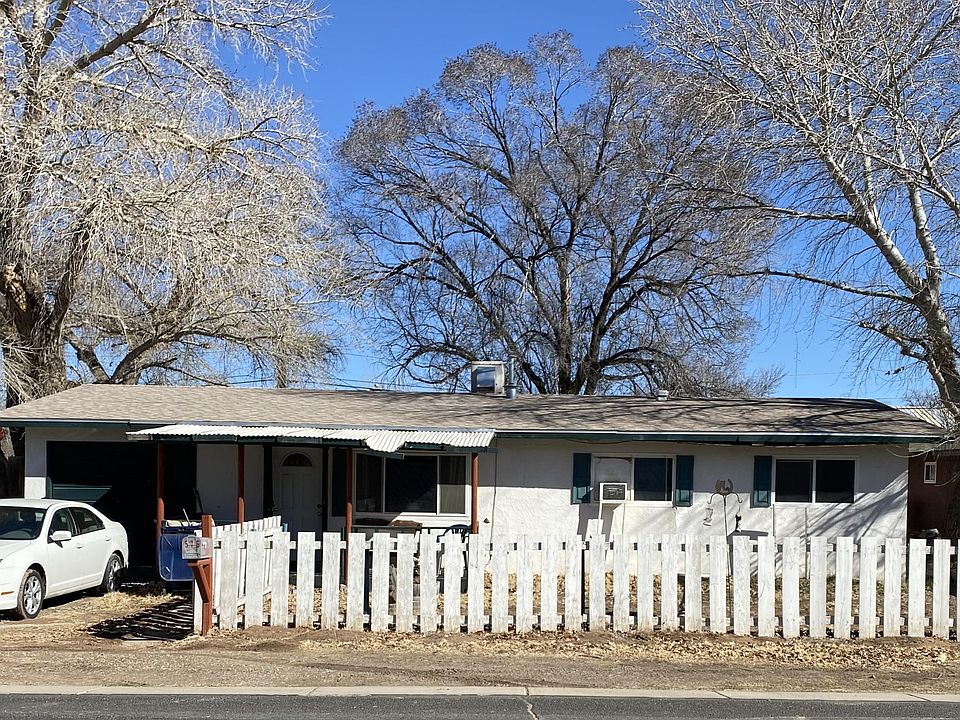 1st image of 576 Gurule Dr NW
