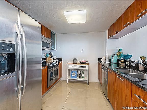 2nd image of 1800 N Bayshore Dr APT 2408