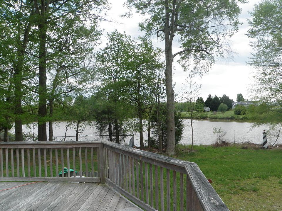 1st image of 119 Crystal Lake Dr