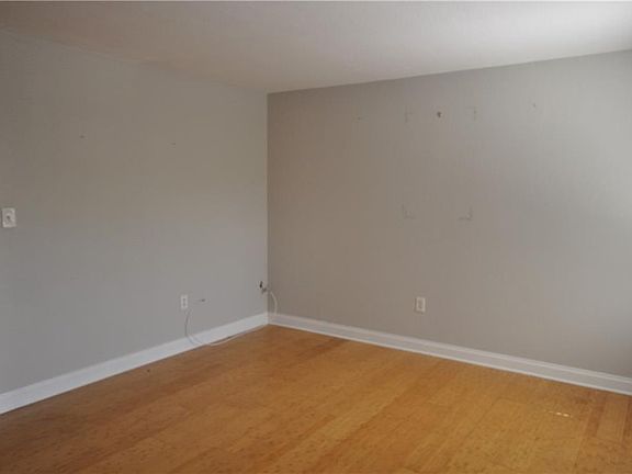 3rd image of 3914 W Neptune St APT 24