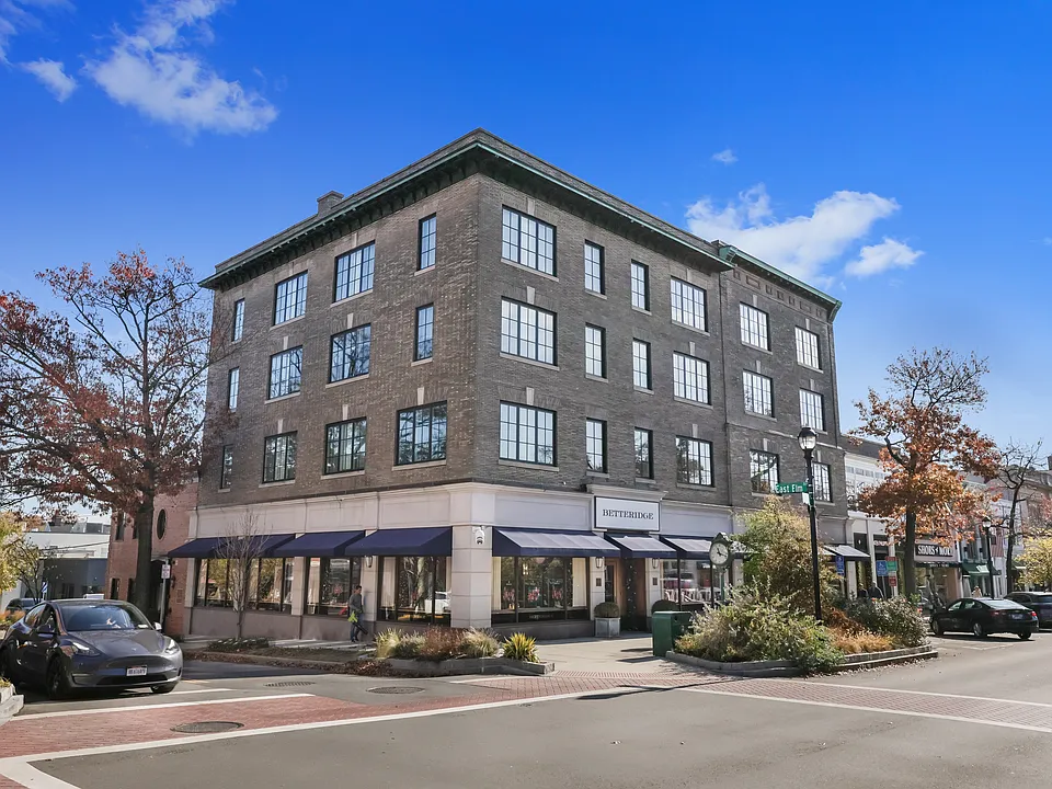 Luxury elevator building that sets the tone for elevated Greenwich living @2 East Elm and Greenwich Ave