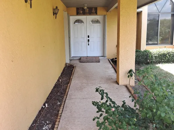 2640 SW HAREM Circle, Port St Lucie, FL 34953