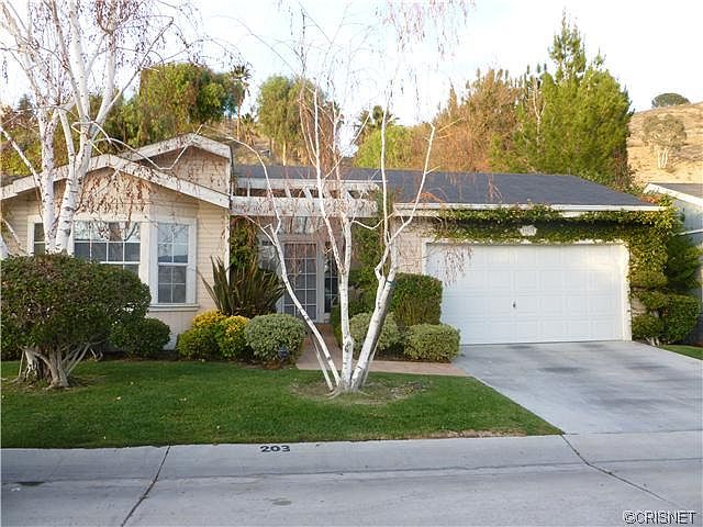 1st image of 20075 Northcliff Dr