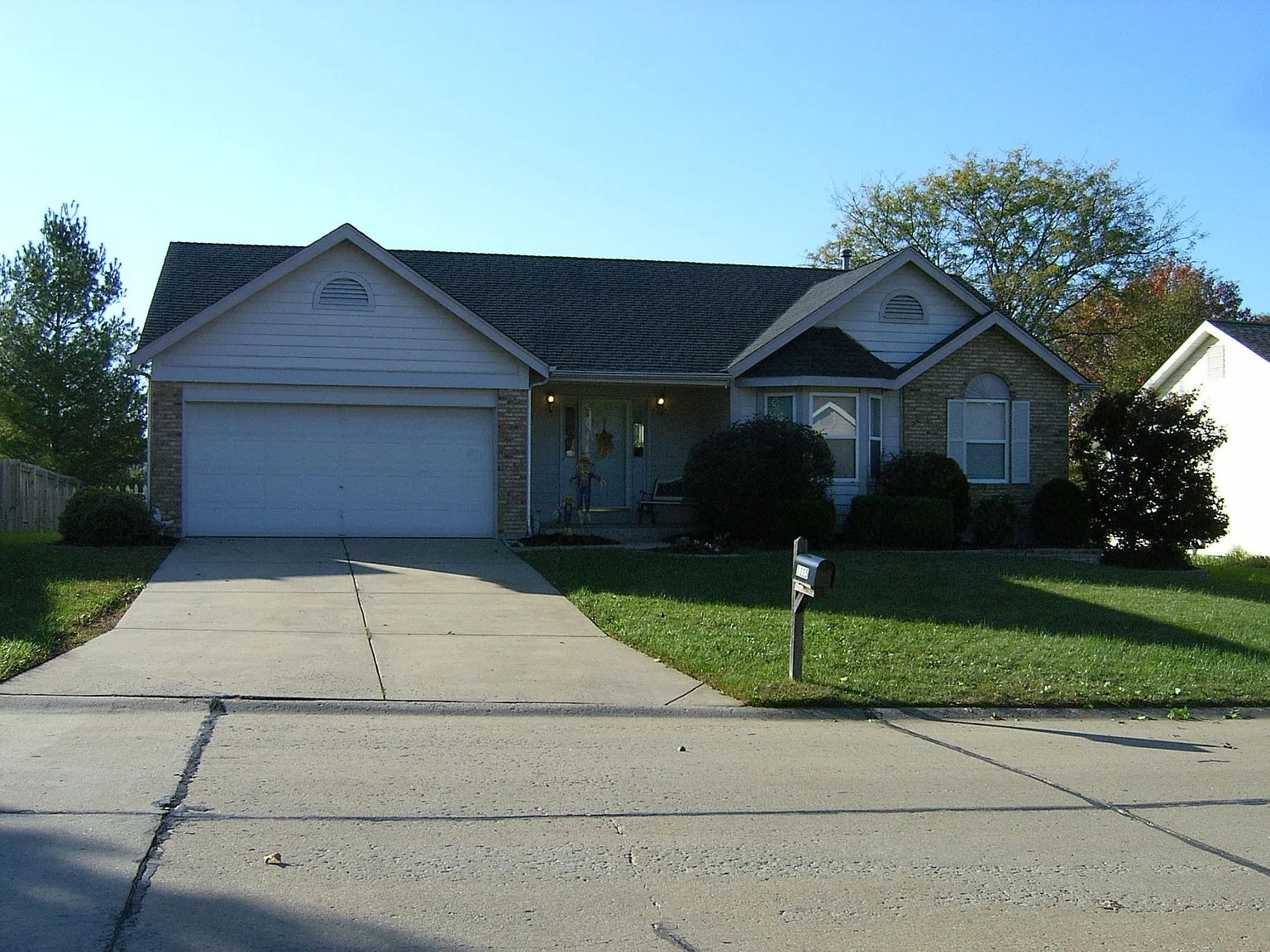 1225 Crooked Creek Dr photo 1
