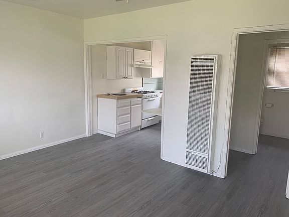 5th image of 1028 S Cleveland St APT B