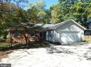 5525 Summit Point Rd, Charles Town, WV 25414