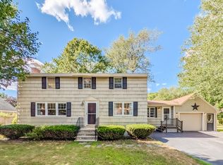 11 Mayflower Rd, Westbrook, ME 04092