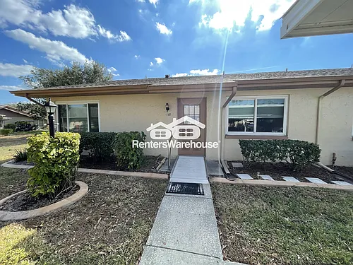110 Gloucester Blvd #110 Photo 1