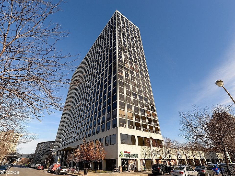 1st image of 4343 N Clarendon Ave APT 2515