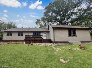 60 Moore Rd, Wantage, NJ 07461