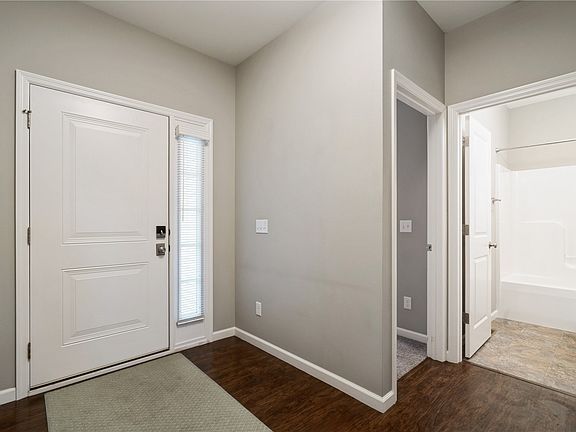3rd image of 519 Stone Hedge Dr NW