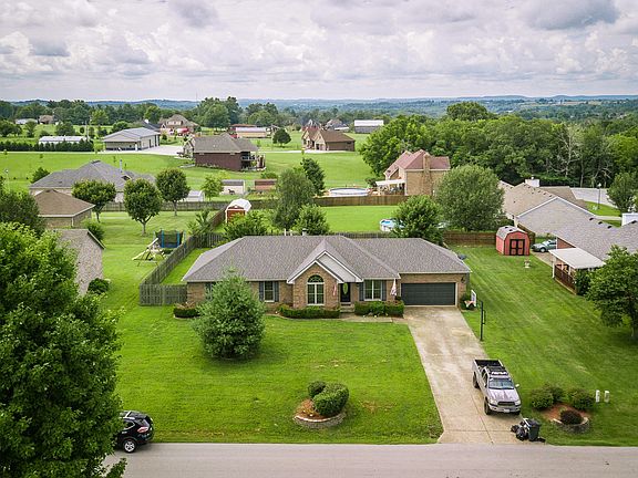 3rd image of 442 Keeneland Dr