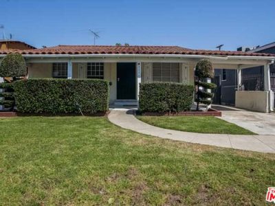 8846 S Wilton Pl, Los Angeles, CA, 90047