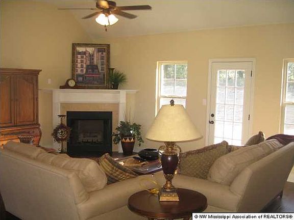 2nd image of 4936 Nelson Dr