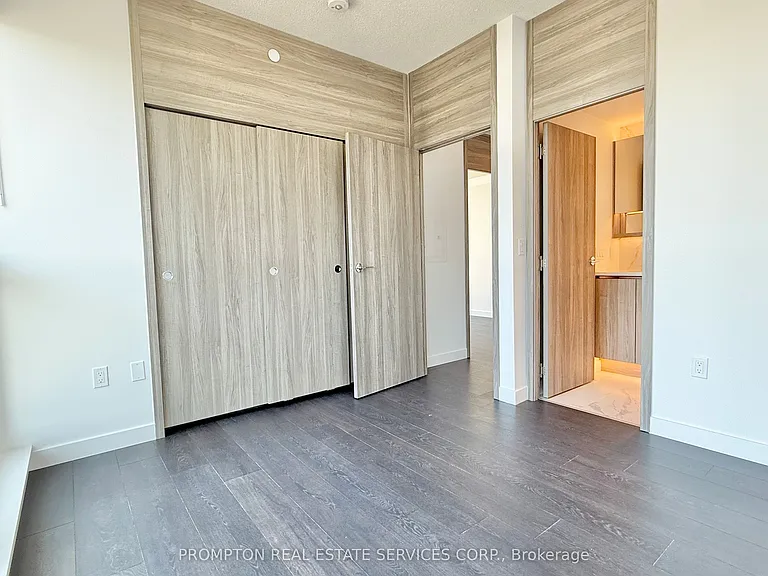 68 Esther Shiner Blvd #2015 — Photo 25