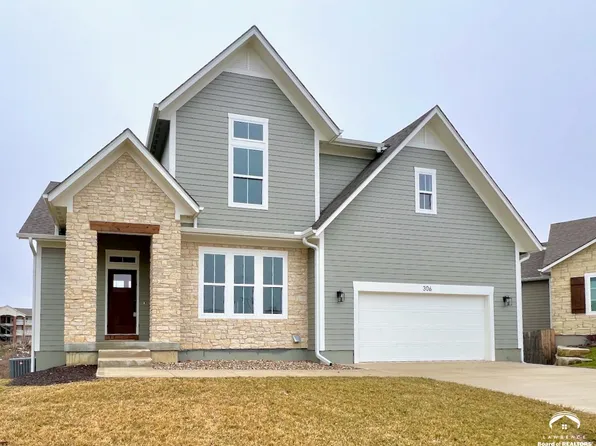 306 Stoneridge Ct, Lawrence, KS 66049