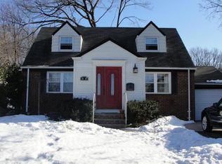 34-14 Stelton Ter, Fair Lawn, NJ 07410