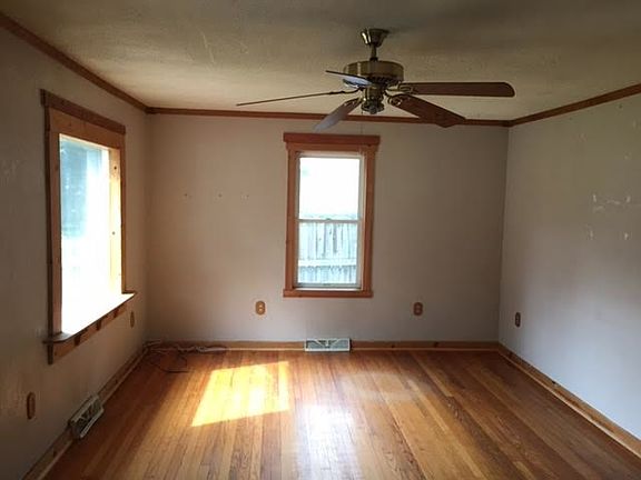4th image of 632 Wellington Ave