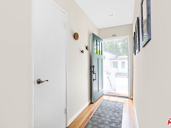 3rd image of 3666 Mimosa Dr