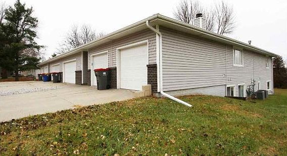 1st image of 3812 Sweetbriar Ln