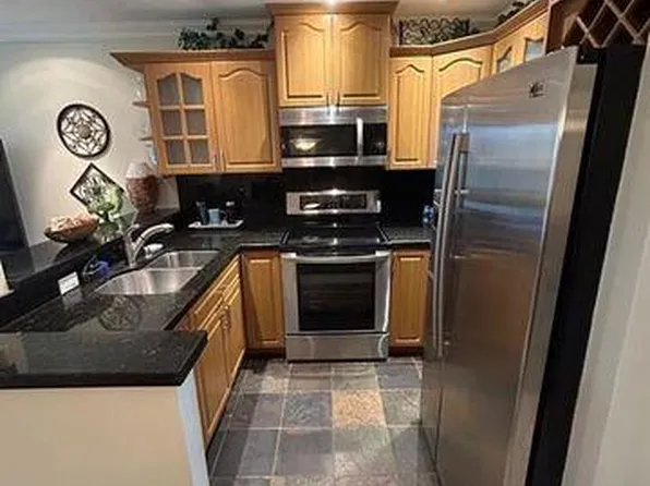 9141 Sunrise Lakes Boulevard #208, Sunrise, FL 33322