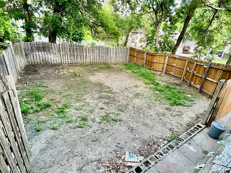 3204 Cuming St — Photo 36