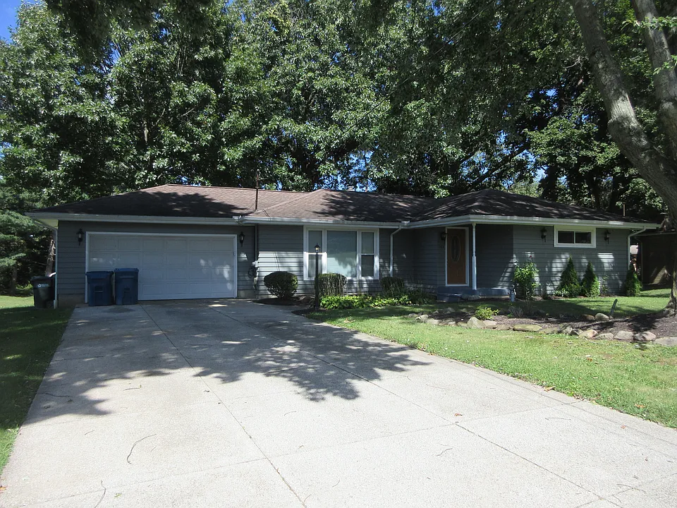 103 Moore Rd