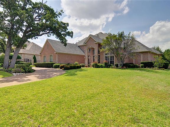 2nd image of 1900 Stonecastle Dr