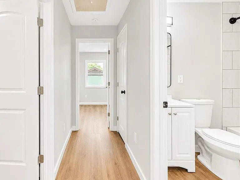 1639 Bridgeport Dr NW — Photo 16