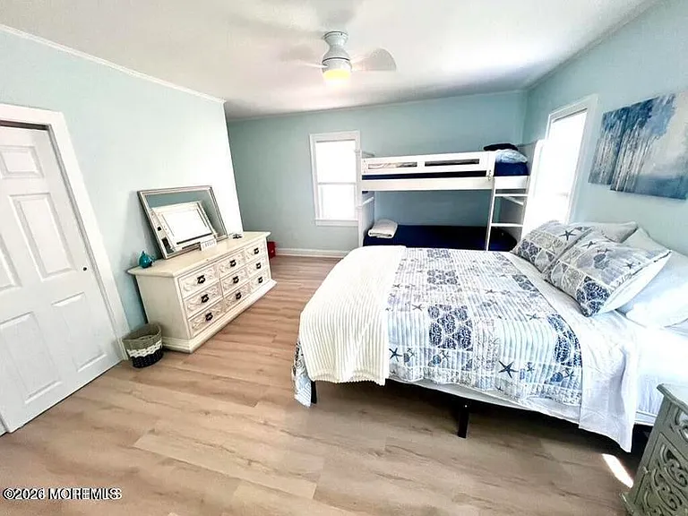 328 Newark Ave #2 — Photo 16