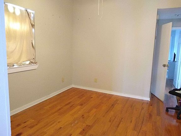 4th image of 8721 Plum St