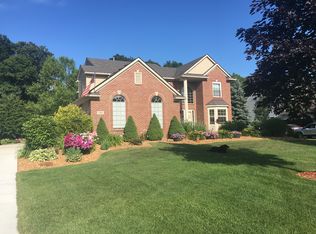 1502 Summerfield Ln, Howell, MI 48843