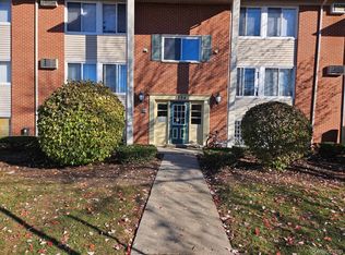 7394 Central St APT 3, Westland, MI 48185