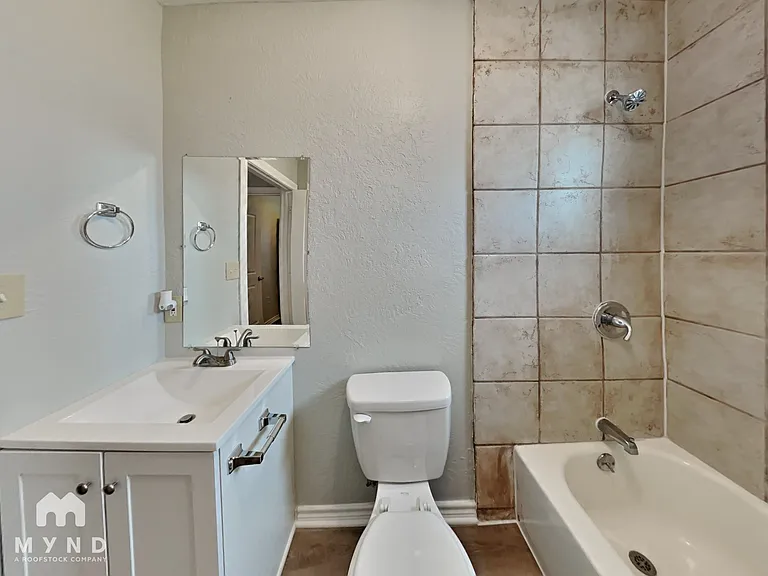 11807 Roandale Dr — Photo 17